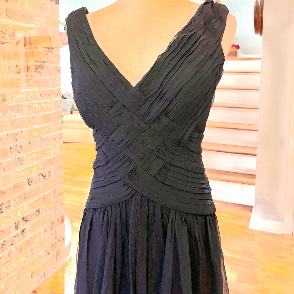 Tadashi Shoji Midnight Navy Pleated Chiffon Cocktail Dress Elegant Glam Size 8 - Picture 3 of 14
